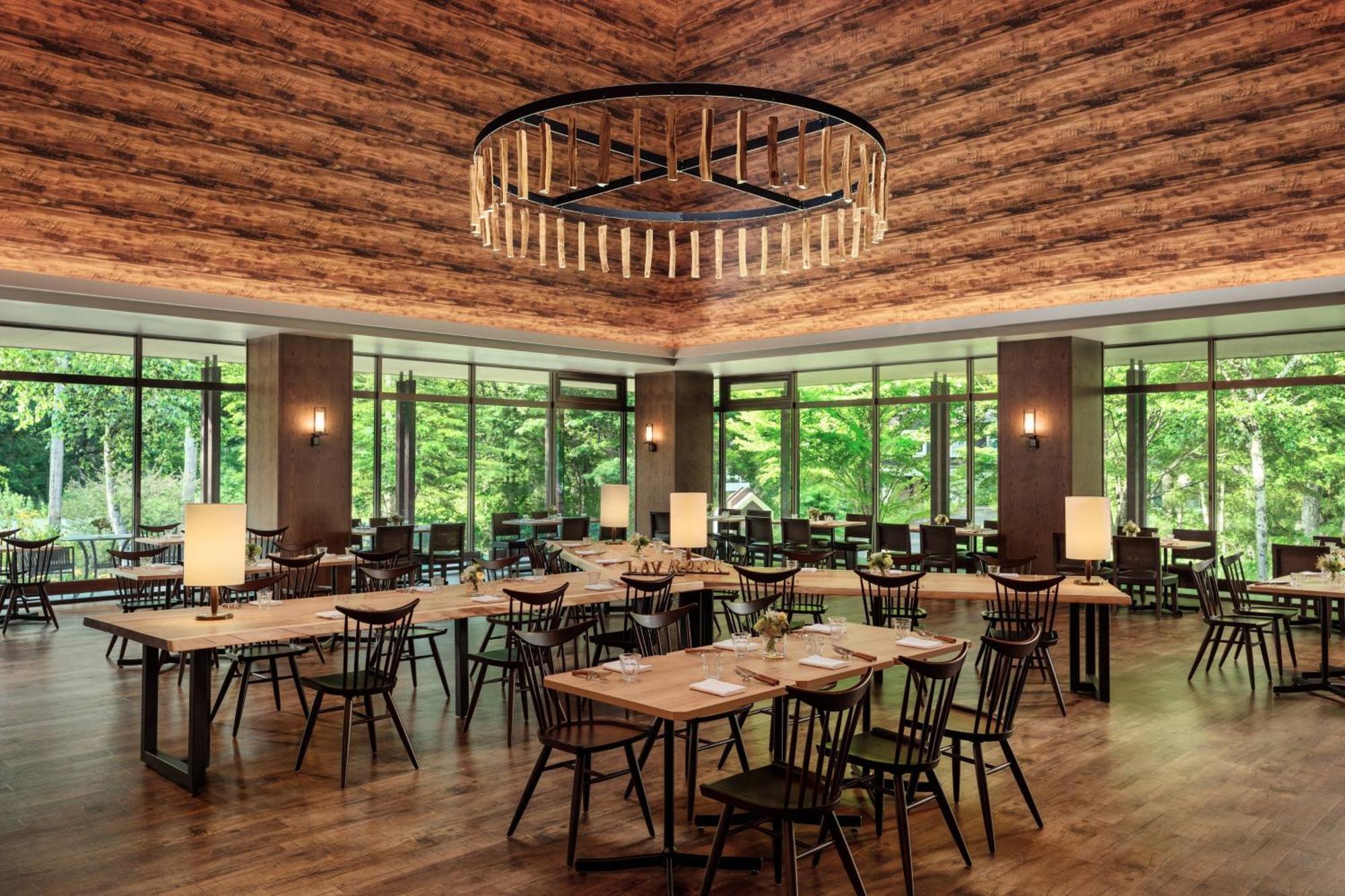 Отель Courtyard By Marriott Хакуба-Мура Экстерьер фото