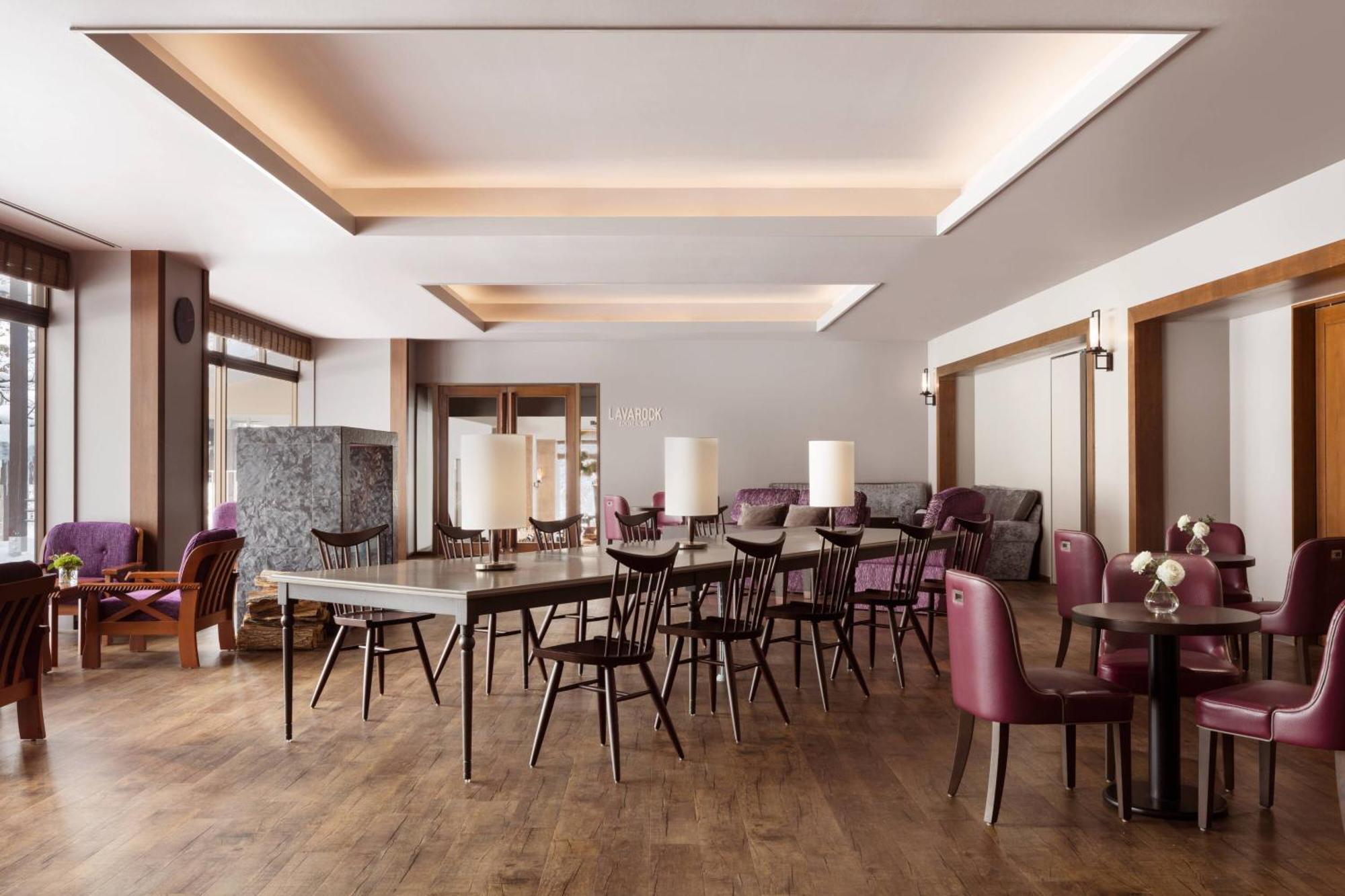 Отель Courtyard By Marriott Хакуба-Мура Экстерьер фото